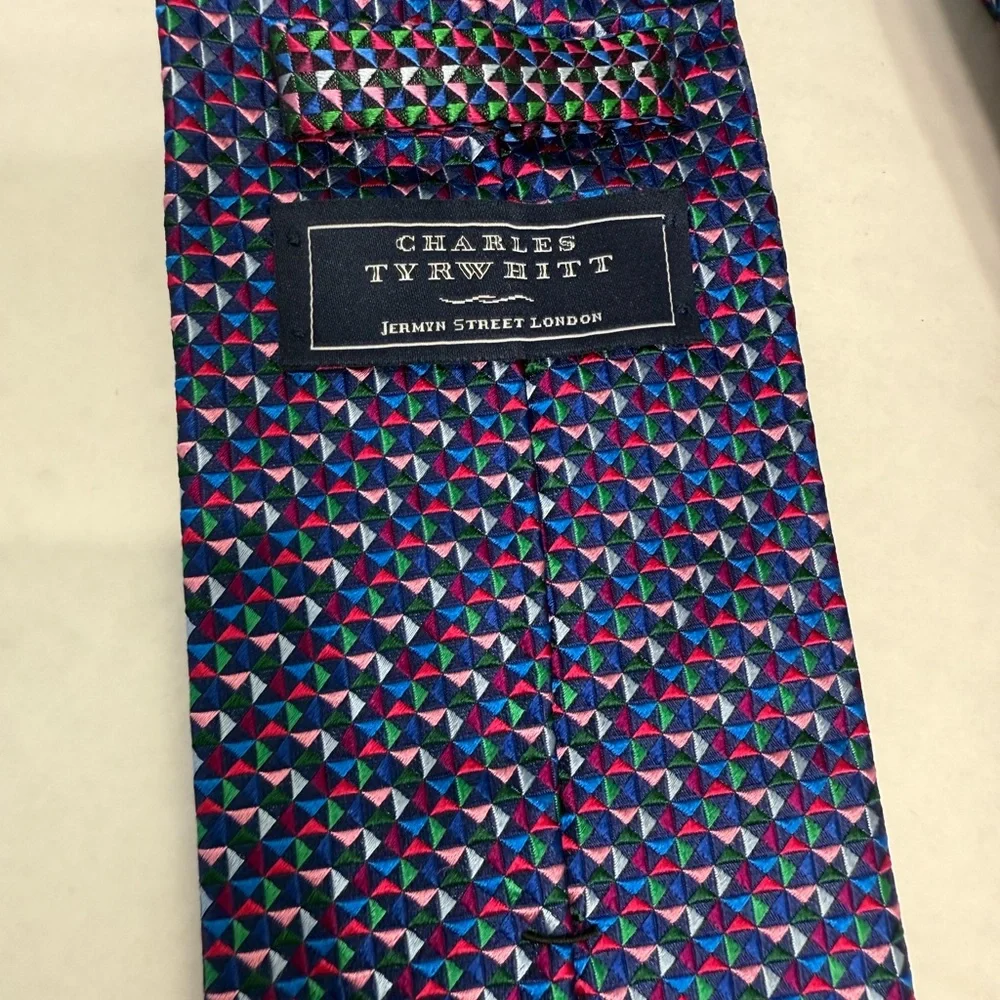 CHARLES TYRWHITT  100% Silk Charles Multi Color Tie - Made in England